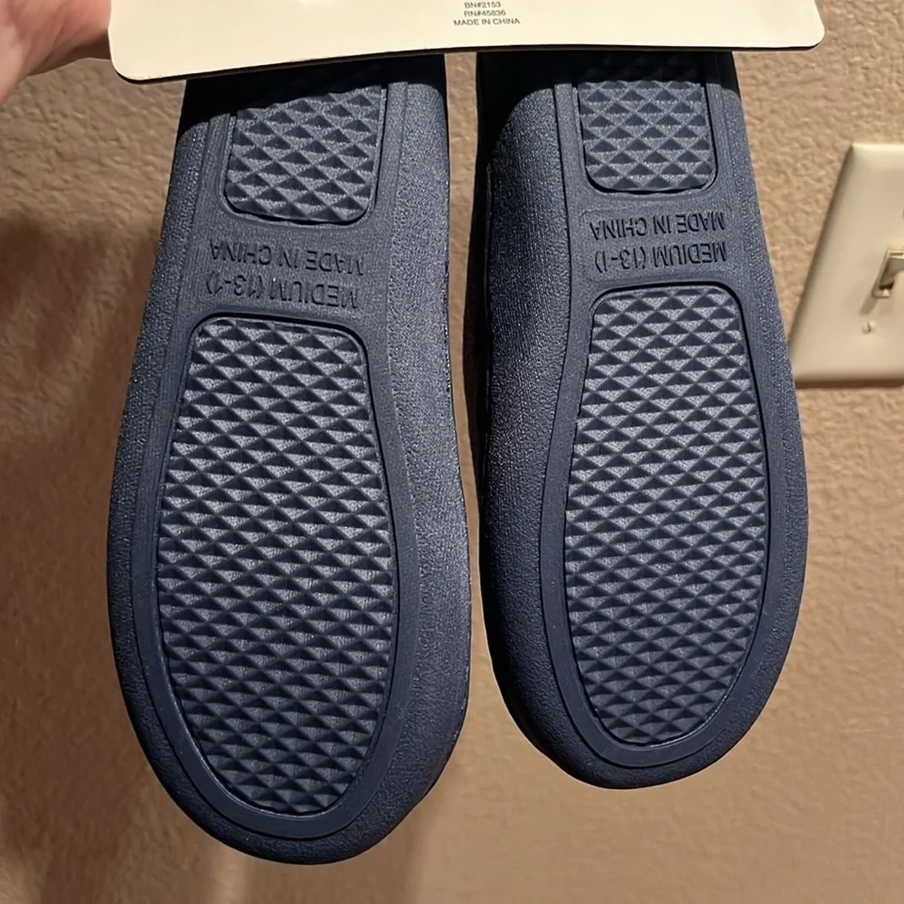 New All American Kid Patriotic Slippers Size Medium 13-1 NWT